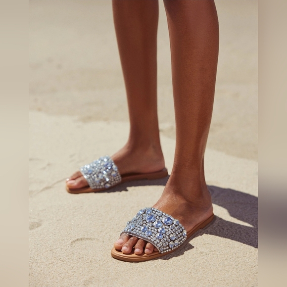 Steve Madden Shoes - NWB Steve Madden Knicky Rhinestone Sandal Size 8.5